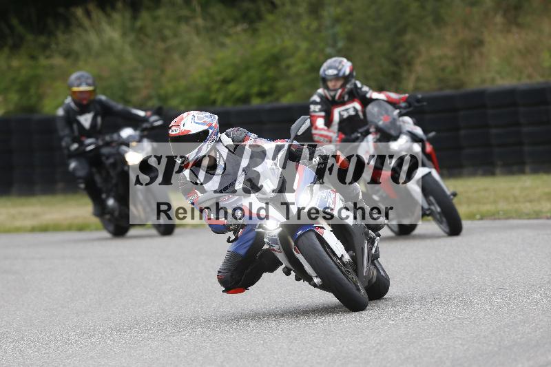 Archiv-2025/19 26.05.2025 FREERIDE Training ADR/Gruppe B/team